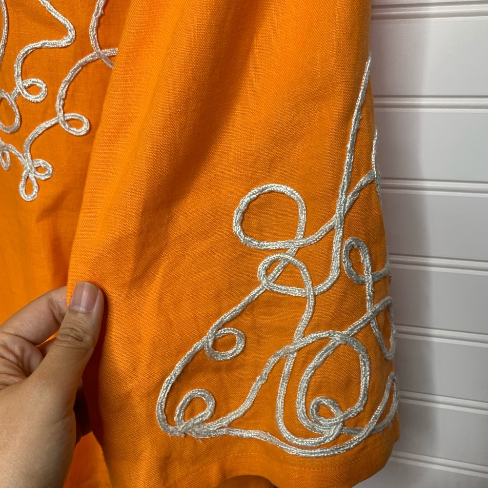 Lilly pulitzer embroidered 100% linen blouse - Picture 2 of 6